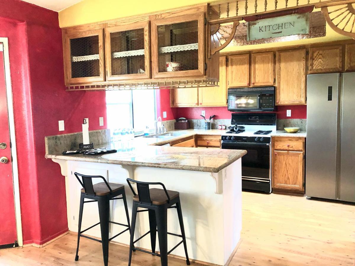 Vineyard Vista Suite With Tv And Private Bathroom Hemet Εξωτερικό φωτογραφία
