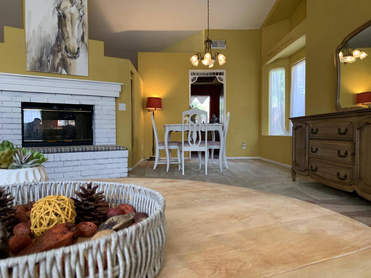 Vineyard Vista Suite With Tv And Private Bathroom Hemet Εξωτερικό φωτογραφία