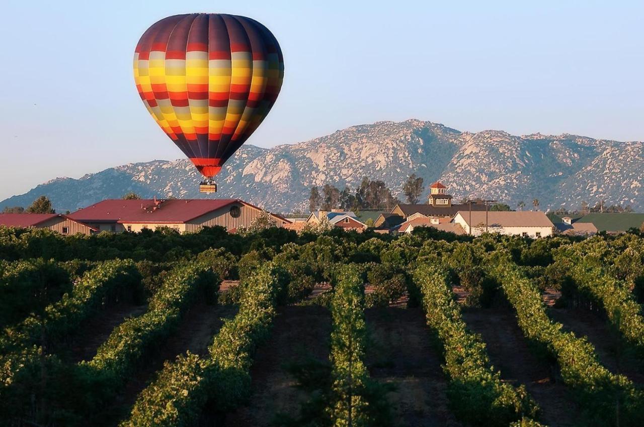 Vineyard Vista Suite With Tv And Private Bathroom Hemet Εξωτερικό φωτογραφία