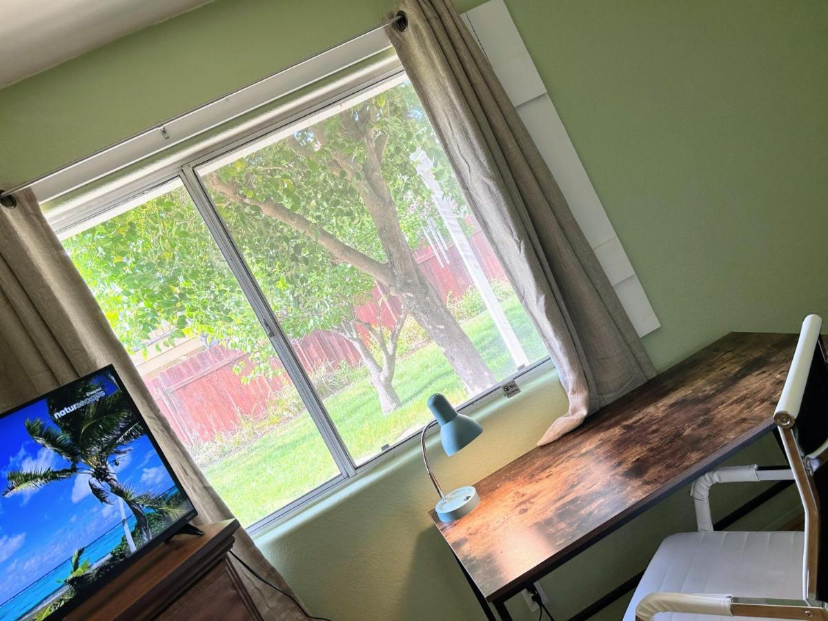Vineyard Vista Suite With Tv And Private Bathroom Hemet Εξωτερικό φωτογραφία