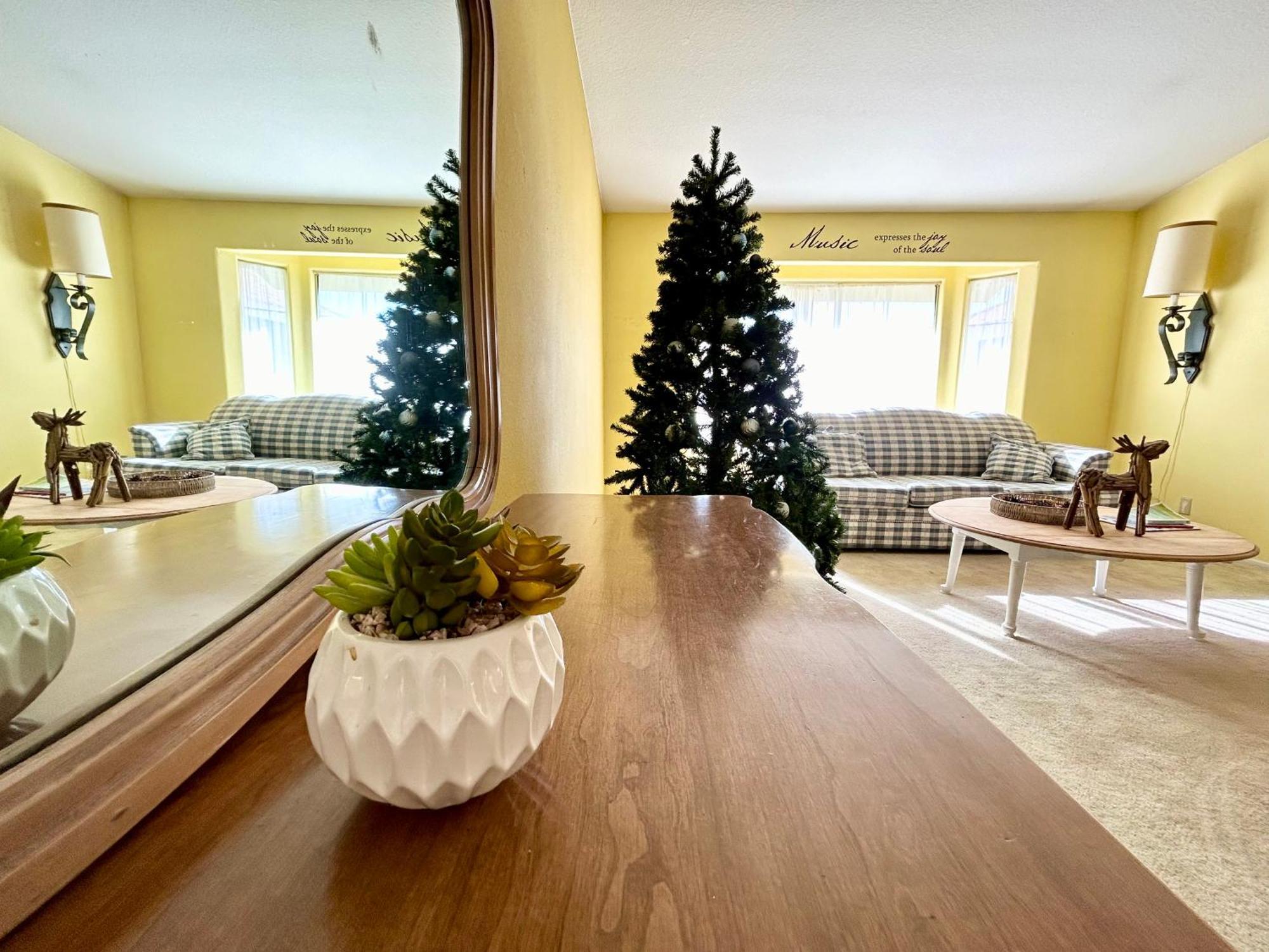Vineyard Vista Suite With Tv And Private Bathroom Hemet Εξωτερικό φωτογραφία